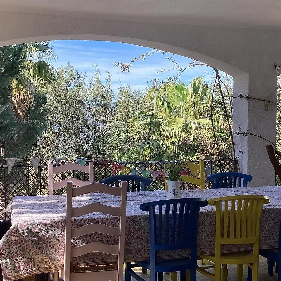 Sunny Costa Brava Getaway Apartment Santa Cristina d'Aro