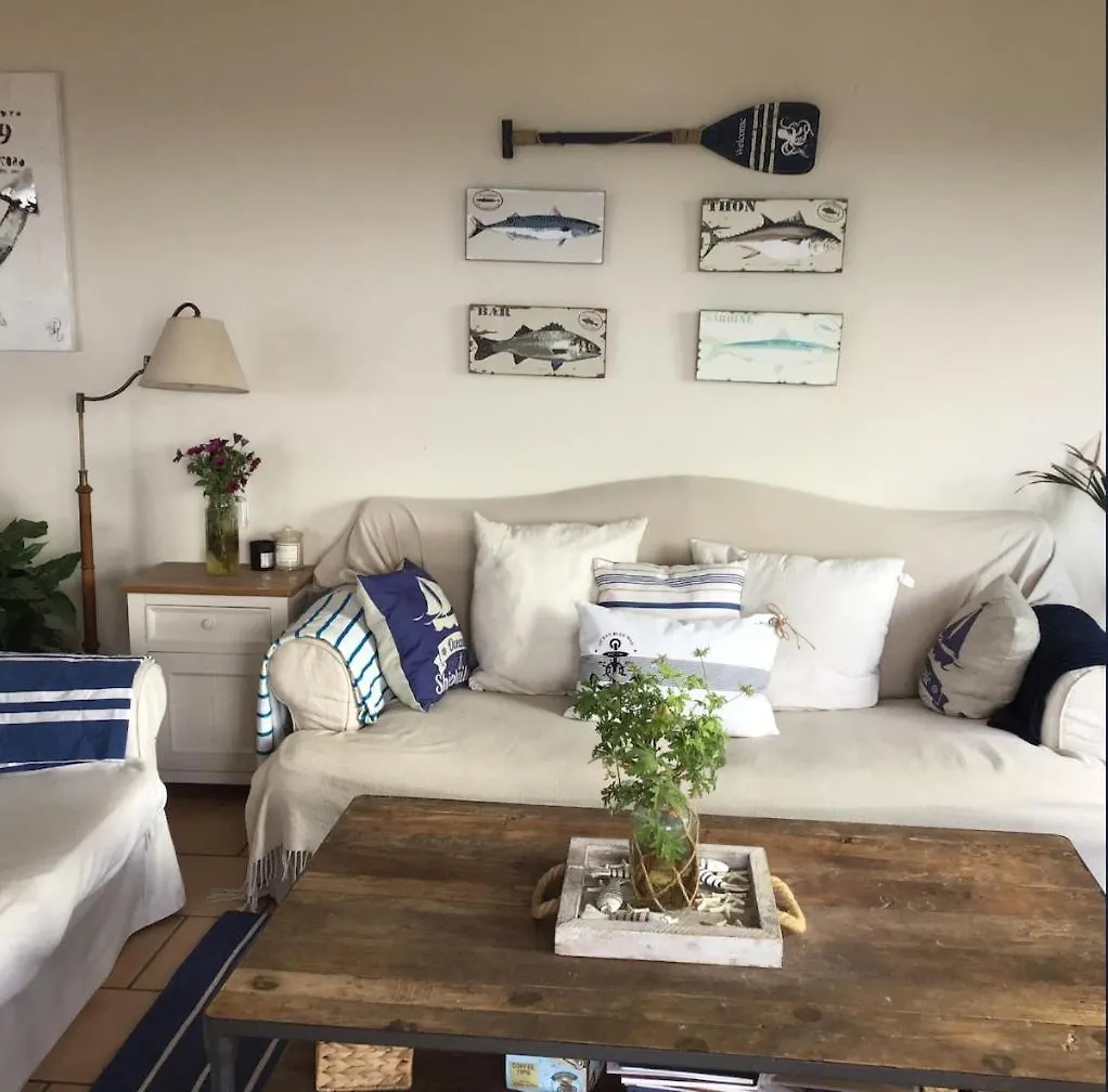 Sunny Costa Brava Getaway Apartment Santa Cristina d'Aro