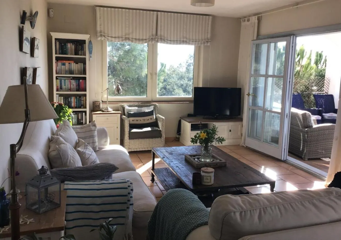 Sunny Costa Brava Getaway Apartment Santa Cristina d'Aro